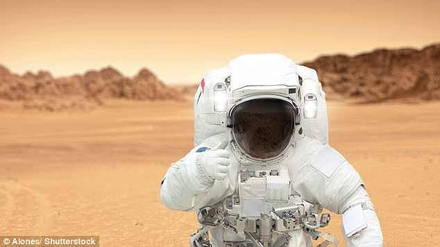 یکی از مدیران ناسا: نخستین فردی که به مریخ می‌رود باید یک زن باشد