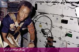 گویون بلوفورد، اولین سیاه‌پوست فضانورد در شاتل