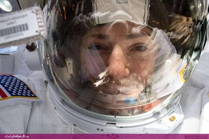 سلفی استثنایی و تاریخ‌ساز فضانورد زن (+تصاویر)