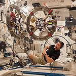 Astronaut Mike Hopkins With SPHERES-RINGS