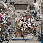 Astronaut Mike Hopkins With SPHERES-RINGS